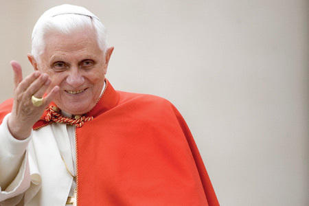 Папа Римский призвал священников стать активными блогерами