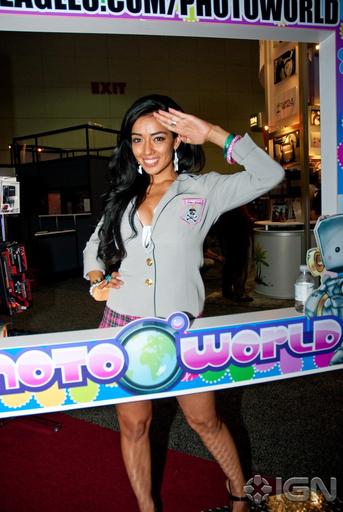 Новости - E3 2010: Booth Babe . Без малого 100 фото