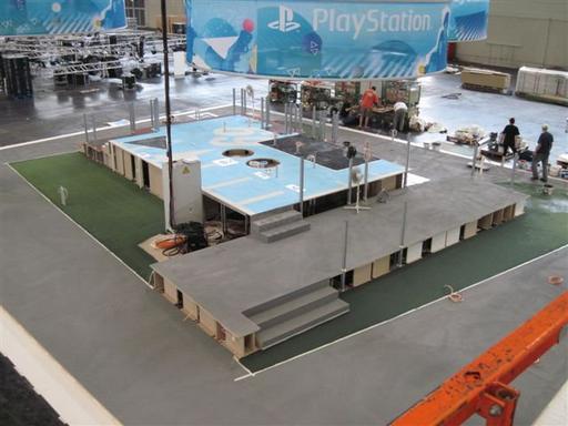 Новости - GamesCom 2010 - первые изображения со строительства выставки Sony