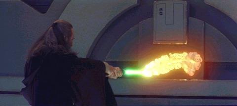 Звёздные войны: 7 фактов о световых мечах, которые фильмы оставили за кадром