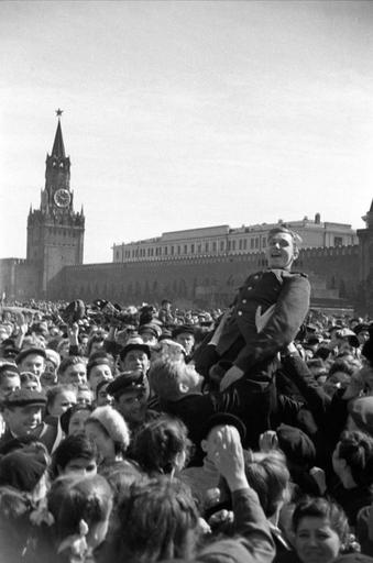 Обо всем - C Днем великой победы советского народа над силами фашисткой Германии.