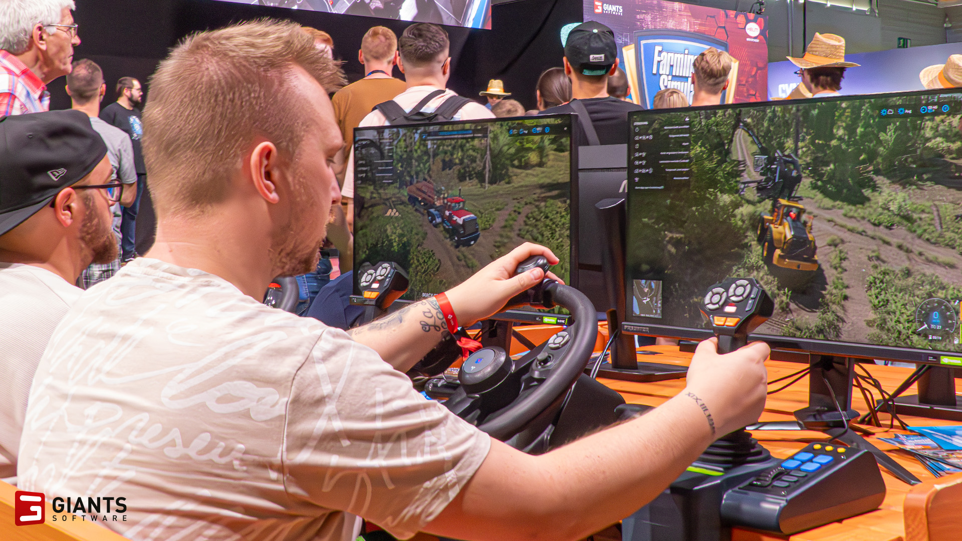 Премиум, Киберспорт, Соломенные Шляпы: GIANTS Software и Farming Simulator  в восторге от выставки gamescom — Farming Simulator 2013 — Игры — Gamer.ru:  социальная сеть для геймеров